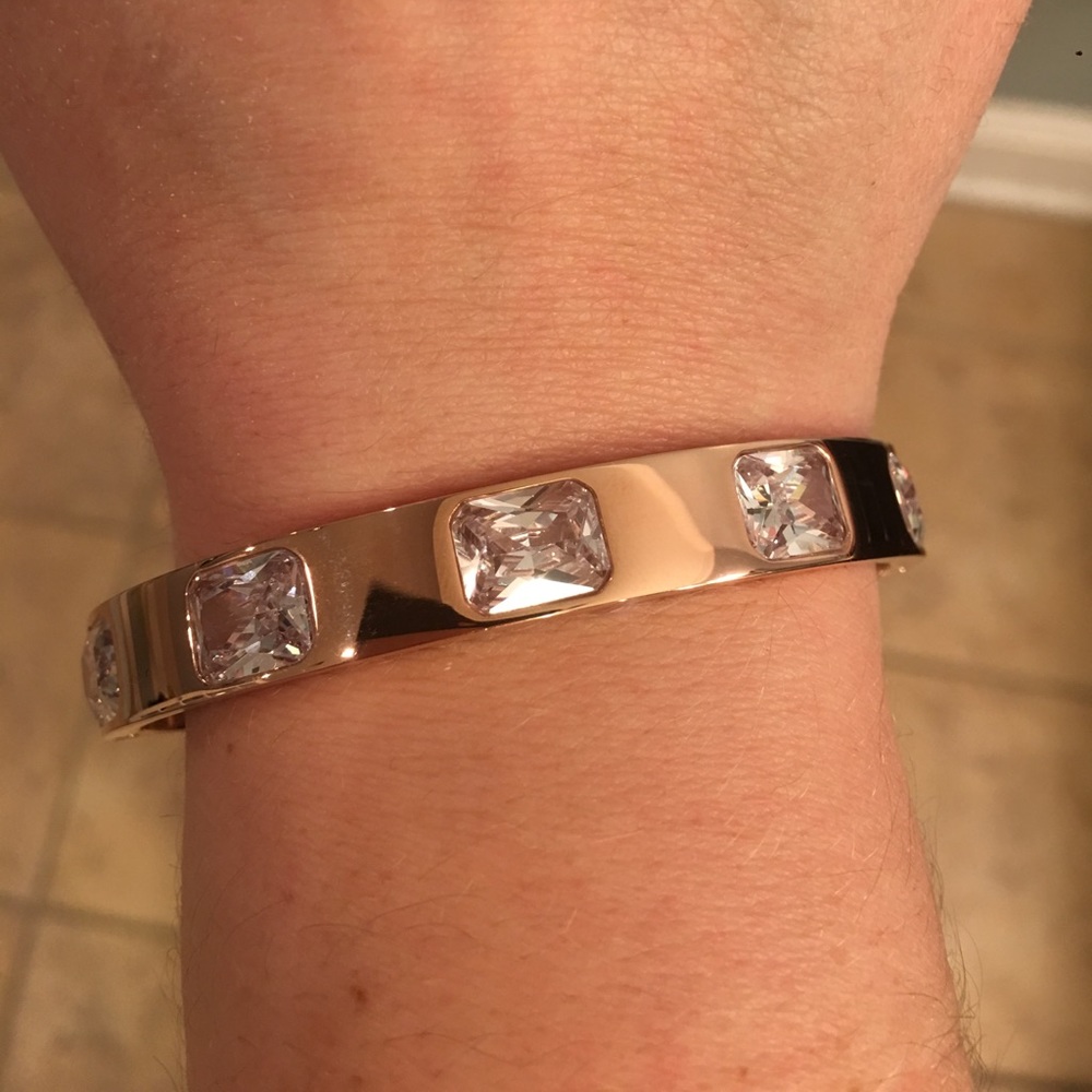 🌺SALE! Michael Kors Bracelet - Picture 3 of 8